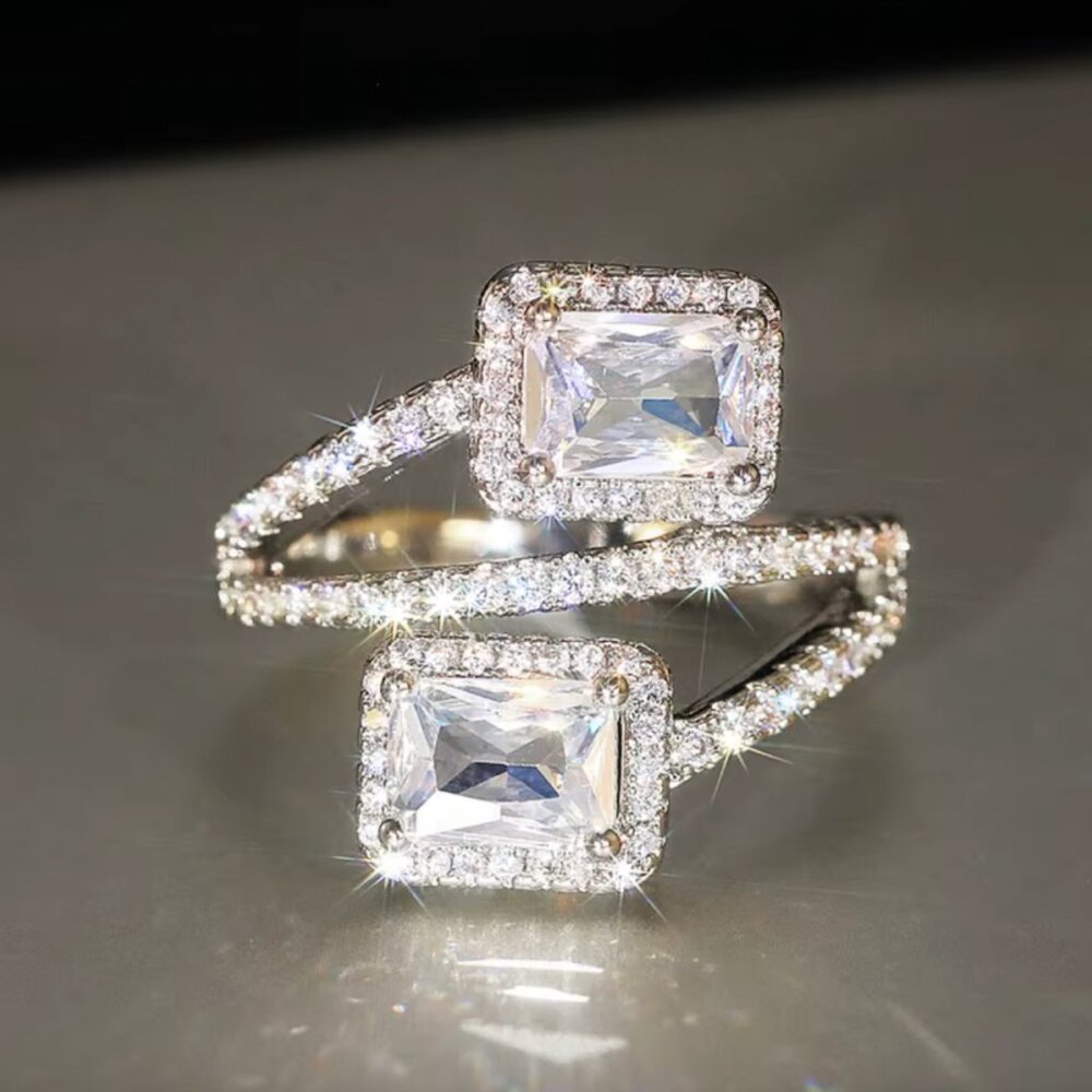 NEW 18K White Gold Diamond Ring Emerald Cut Layer Ring Band